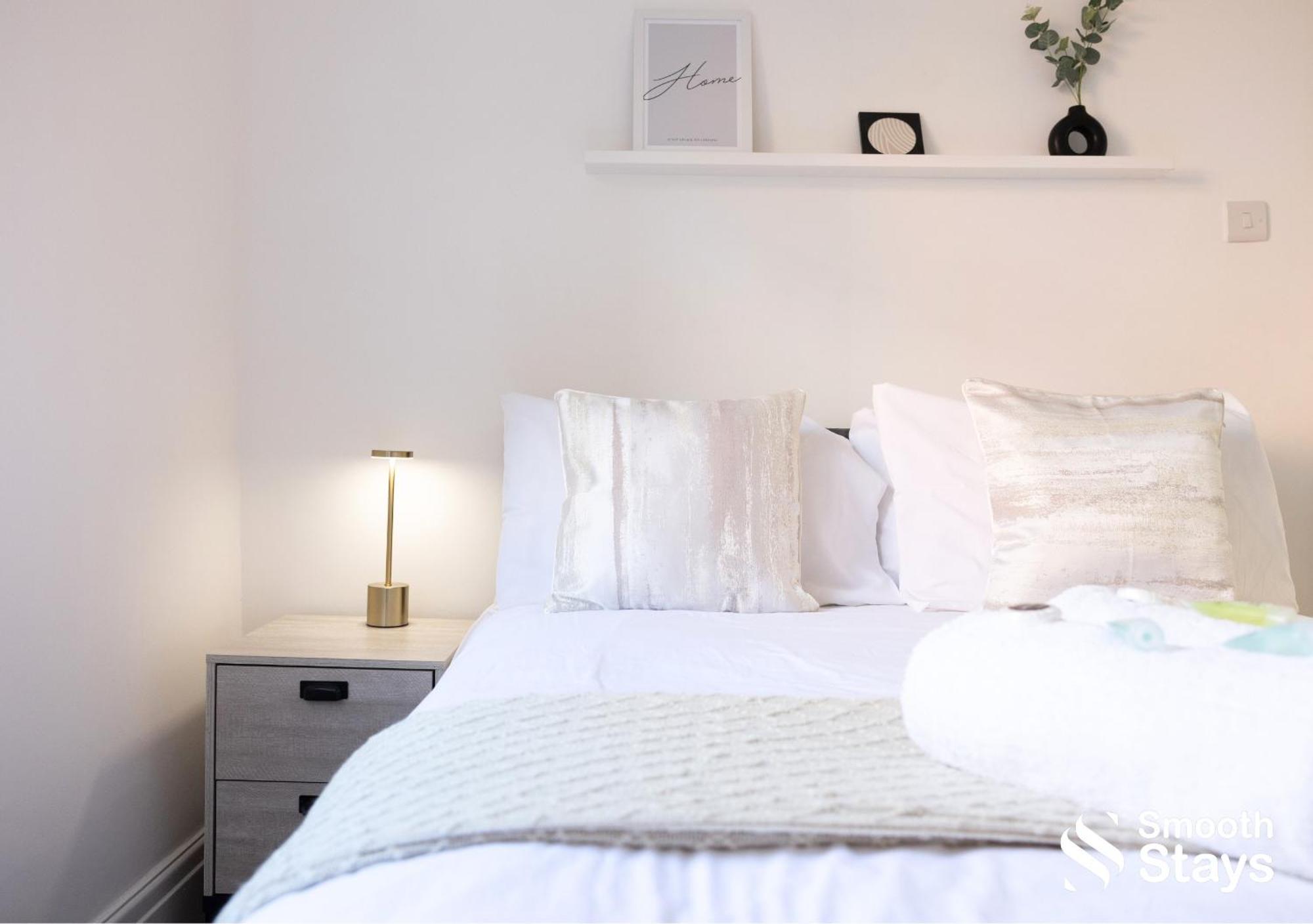One Bedroom Apartment At Smooth Stays Short Lets & Serviced Accommodation Preston With Parking Near Train Station Extérieur photo