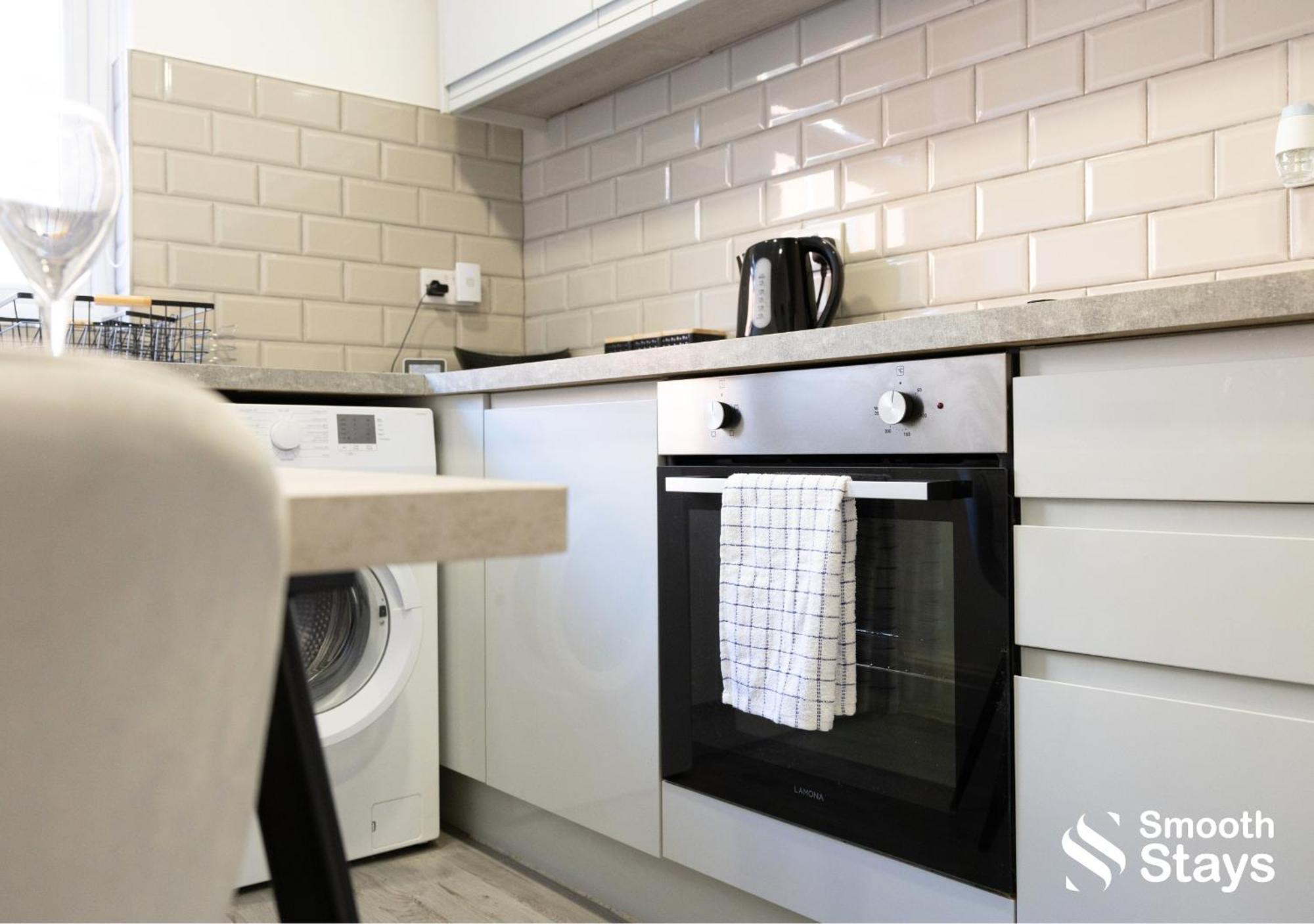 One Bedroom Apartment At Smooth Stays Short Lets & Serviced Accommodation Preston With Parking Near Train Station Extérieur photo