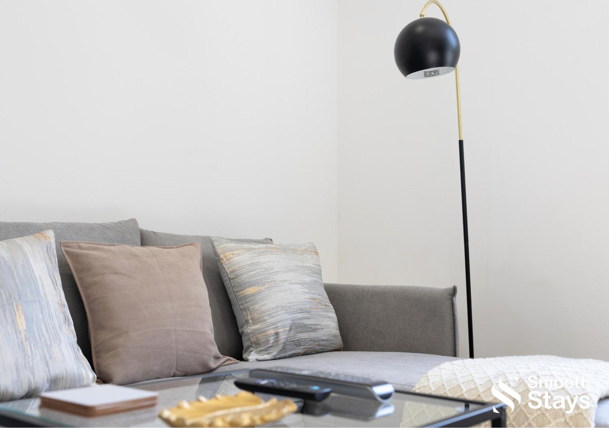 One Bedroom Apartment At Smooth Stays Short Lets & Serviced Accommodation Preston With Parking Near Train Station Extérieur photo